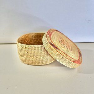 VINTAGE Woven Sweet Grass Square Basket With Lid 4.5” X 4.5 X 2.5